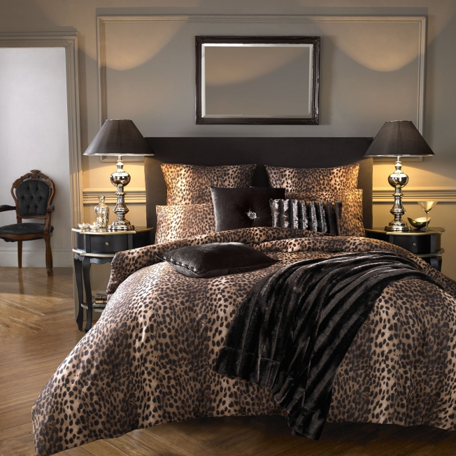 Kylie Minogue Bedding Alexa Gold White Astor Amethyst Duo Oyster